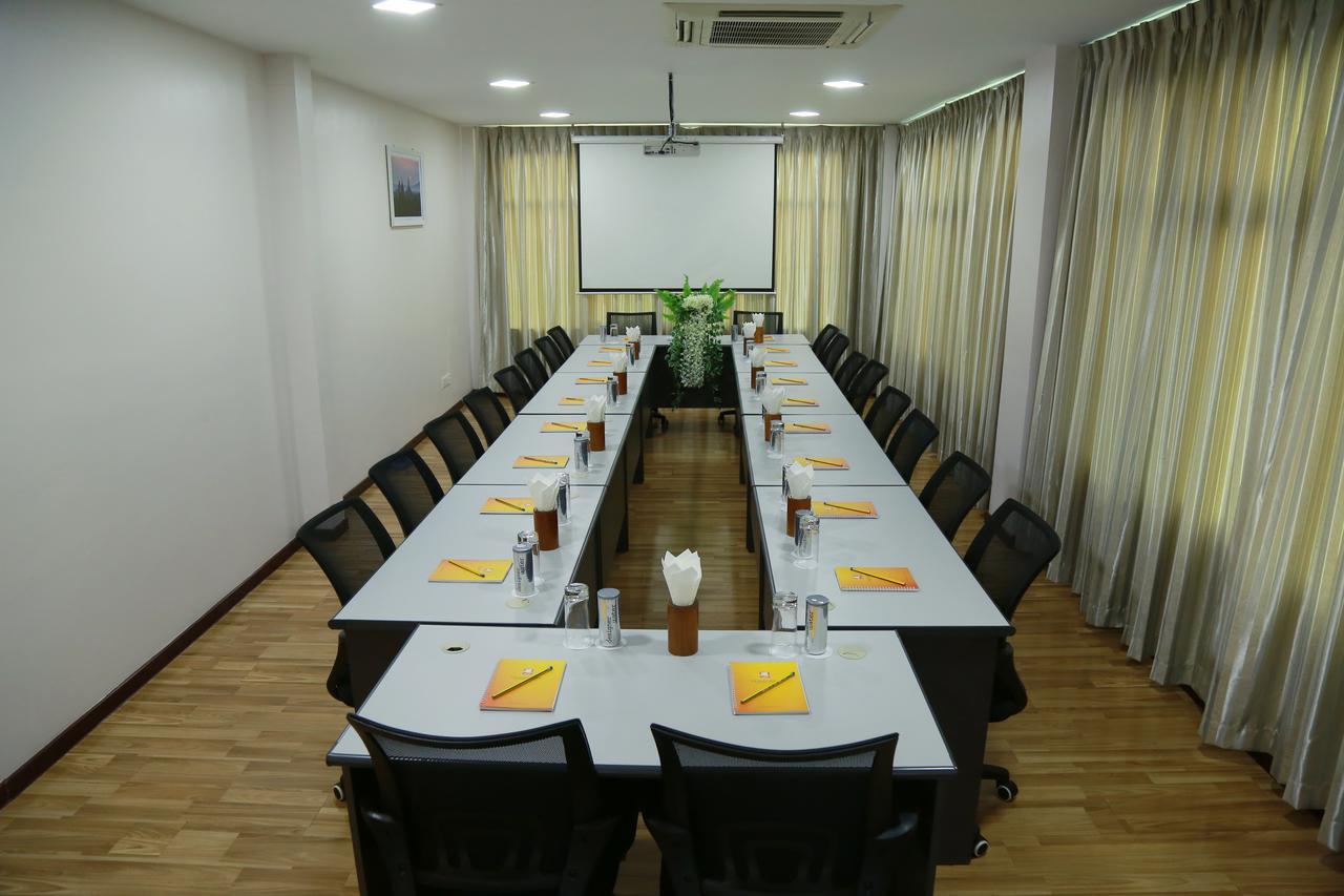 Hotel Sincere Smile Rangun Kültér fotó