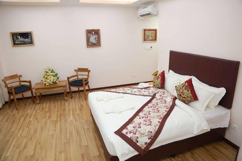 Hotel Sincere Smile Rangun Kültér fotó
